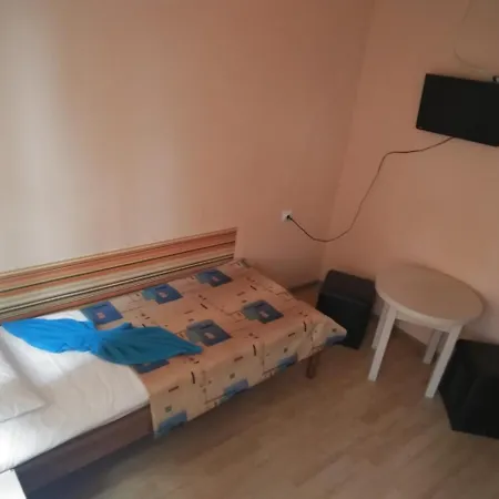 Rekar Albergue *